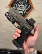 Load image into Gallery viewer, Staccato HD DOGTAG Optic Plates
