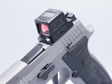 Load image into Gallery viewer, SIG P320/226/229 Romeo 1 Pro with RMR Holes Optic Plates
