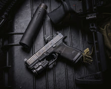 Load image into Gallery viewer, Glock Gen 6 DOGTAG Optic Plates
