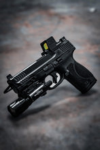 Load image into Gallery viewer, Smith and Wesson M&amp;P 2.0 DOGTAG Optic Plate
